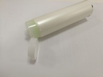 Diámetro plástico de los tubos PBL del apretón de Pearl White de la despedregadora facial altura 100g de 40 y de 170m m